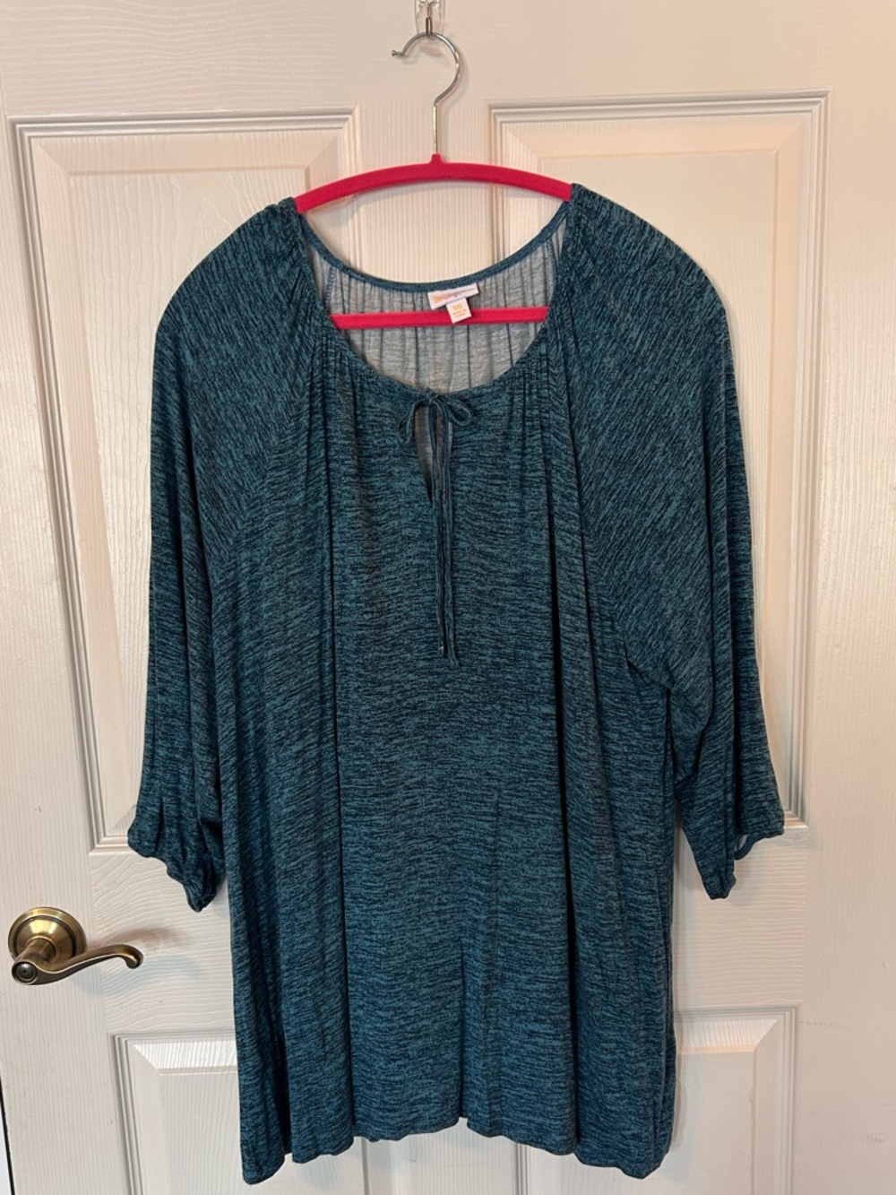 LuLaRoe ‘Debra’ - V-Neck Green Heathered Tunic
